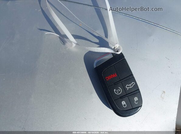 2C3CCAKGXHH586903 2017 CHRYSLER 300 Red წინა პანელის ხედი