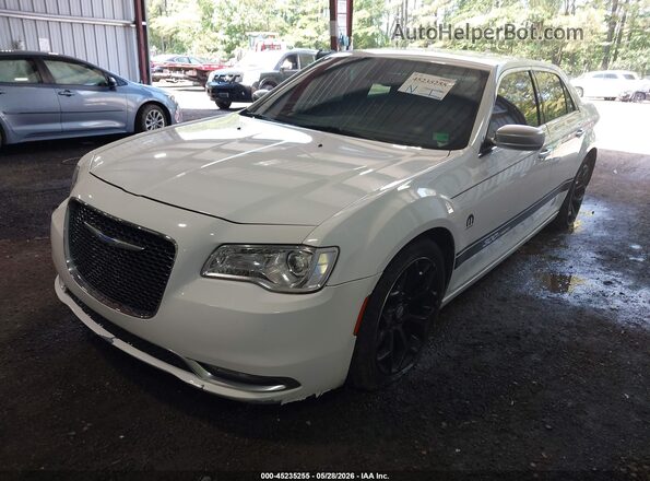 2C3CCAPT1JH227788 2018 CHRYSLER 300 White Передня ліва чверть