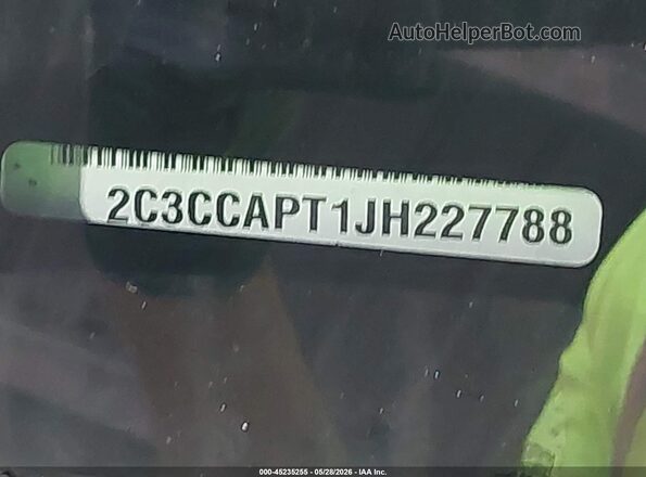 2C3CCAPT1JH227788 2018 CHRYSLER 300 White Вид підкапотного простору