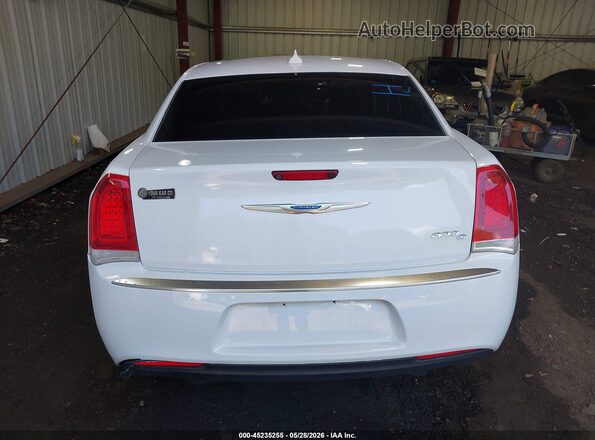 2C3CCAPT1JH227788 2018 CHRYSLER 300 White 