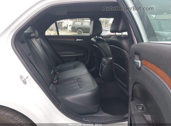 2C3CCAPT5HH516232 2017 CHRYSLER 300 White Vista de la etiqueta del VIN
