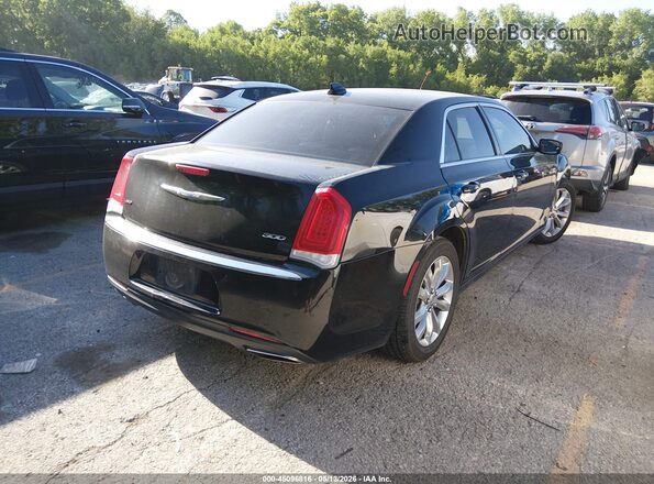 2C3CCARG3JH226786 2018 CHRYSLER 300 Черный 