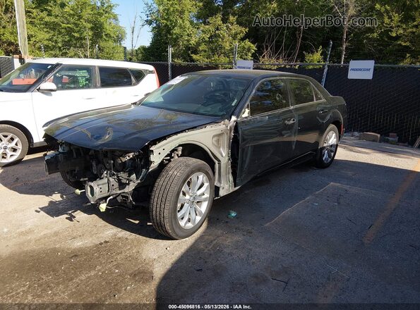 2C3CCARG3JH226786 2018 CHRYSLER 300 Черный 