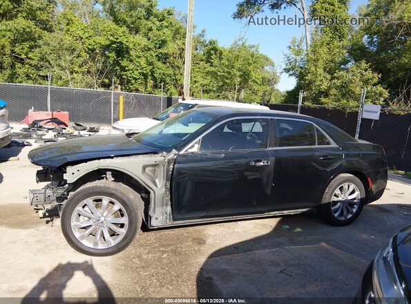 2C3CCARG3JH226786 2018 CHRYSLER 300 Черный 