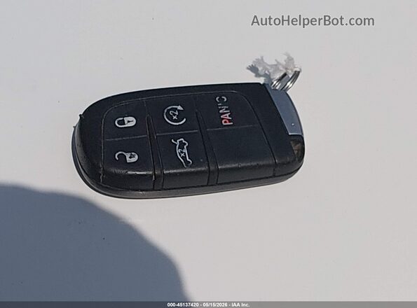 2C3CCARG4GH329191 2016 CHRYSLER 300 Red წინა პანელის ხედი
