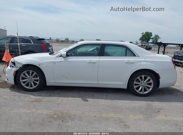 2C3CCARG5GH136161 2016 CHRYSLER 300 White Widok wnętrza 360 stopni