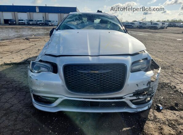 2C3CCASG0PH538535 2023 CHRYSLER 300 Серебряный Вид спереди