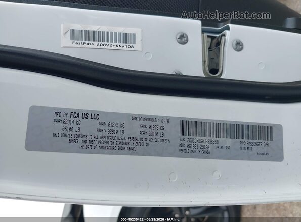 2C3CDXBG0JH336558 2018 DODGE CHARGER White Vista del compartimento del motor