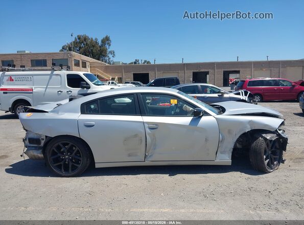 2C3CDXBG4NH161706 2022 DODGE CHARGER Silver Սարքավորումների վահանակի տեսք