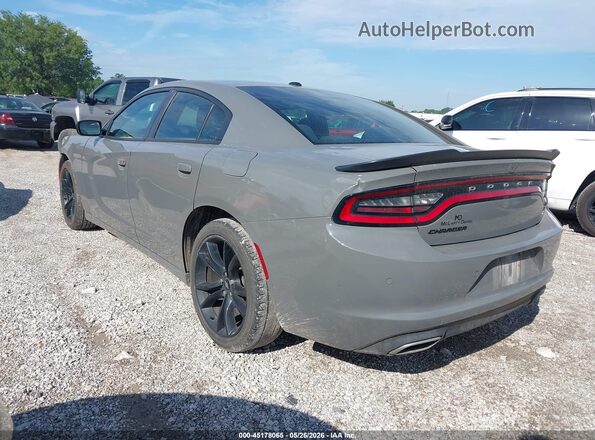 2C3CDXBGXJH151031 2018 DODGE CHARGER Gray Trasero izquierdo
