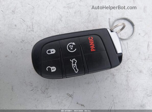 2C3CDXGJ0LH232353 2020 DODGE CHARGER Красный Вид панели приборов