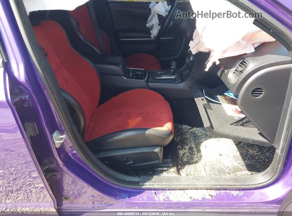 2C3CDXGJ7PH679137 2023 DODGE CHARGER Фиолетовый Вид салона спереди