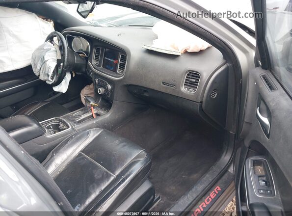 2C3CDXJGXJH231334 2018 DODGE CHARGER Серый Вид салона спереди