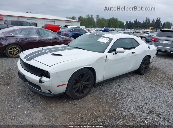 2C3CDZAG0GH184741 2016 DODGE CHALLENGER White 