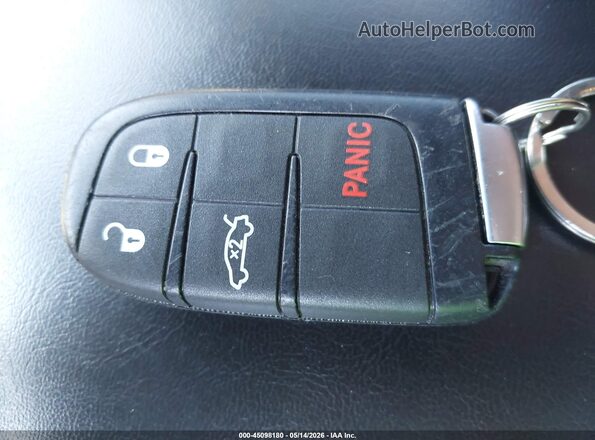 2C3CDZAG1KH751726 2019 DODGE CHALLENGER White Widok deski rozdzielczej