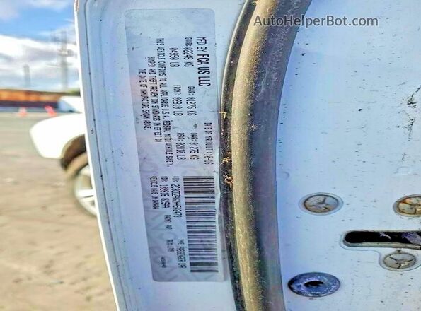 2C3CDZAG2HH502473 2017 DODGE CHALLENGER Белый Вид подкапотного пространства