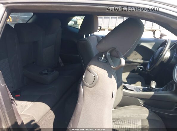 2C3CDZAG3KH735320 2019 DODGE CHALLENGER Gray Widok naklejki z numerem VIN
