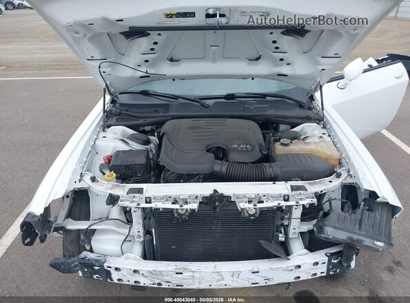 2C3CDZAG3KH751064 2019 DODGE CHALLENGER White Widok z tyłu