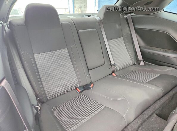 2C3CDZAG3PH600300 2023 DODGE CHALLENGER Silver უკანა სავარძლების ხედი