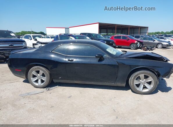2C3CDZAG4JH245404 2018 DODGE CHALLENGER Черный Вид задней части салона