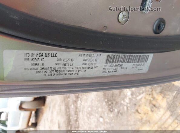 2C3CDZAG5HH573697 2017 DODGE CHALLENGER Silver Widok komory silnika