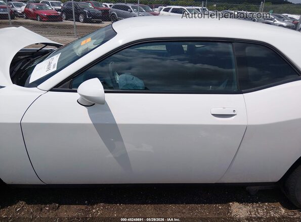 2C3CDZAG6NH260315 2022 DODGE CHALLENGER Белый Панорамный вид салона 360°