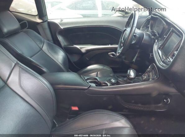 2C3CDZAG7HH509161 2017 DODGE CHALLENGER Gray Front interior view