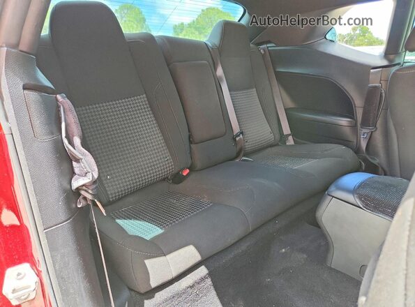 2C3CDZAG7MH502883 2021 DODGE CHALLENGER Maroon უკანა სავარძლების ხედი