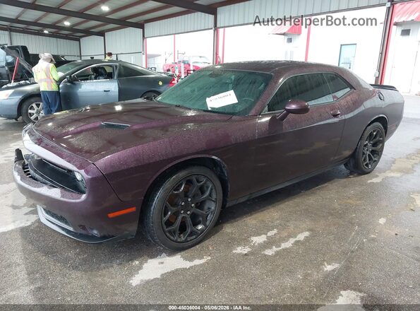2C3CDZAG8LH240113 2020 DODGE CHALLENGER Purple Vista tres cuartos delantera izquierda
