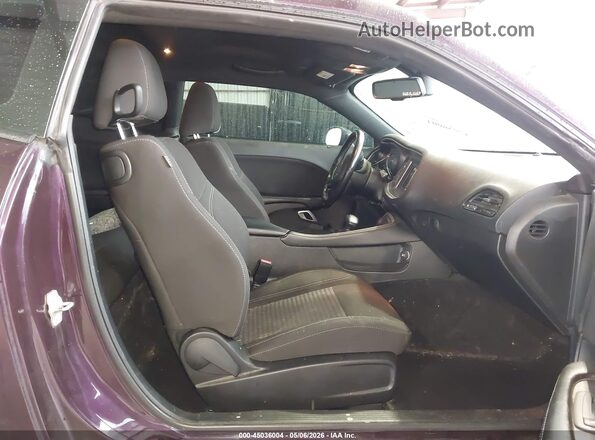 2C3CDZAG8LH240113 2020 DODGE CHALLENGER Purple Vista interior delantera