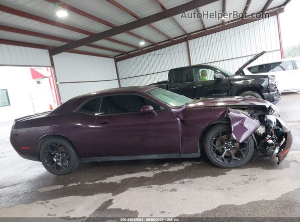 2C3CDZAG8LH240113 2020 DODGE CHALLENGER Purple Vista interior trasera