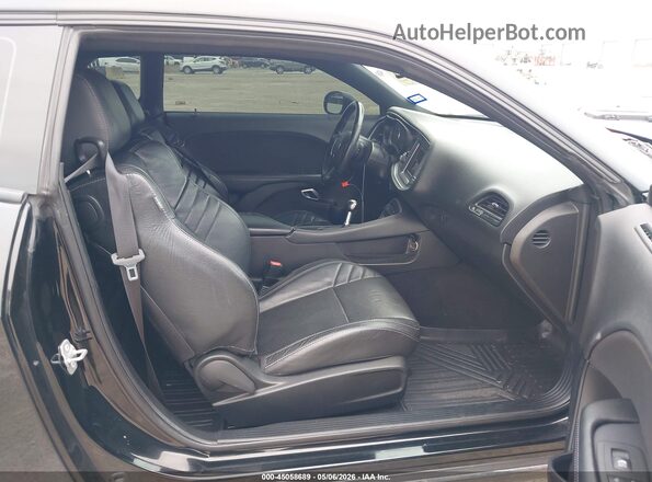 2C3CDZBT0KH737537 2019 DODGE CHALLENGER Black Front interior view