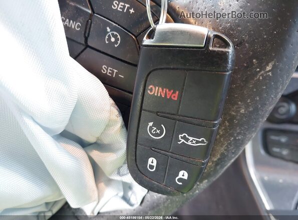 2C3CDZBT1HH531720 2017 DODGE CHALLENGER White Vista del salpicadero