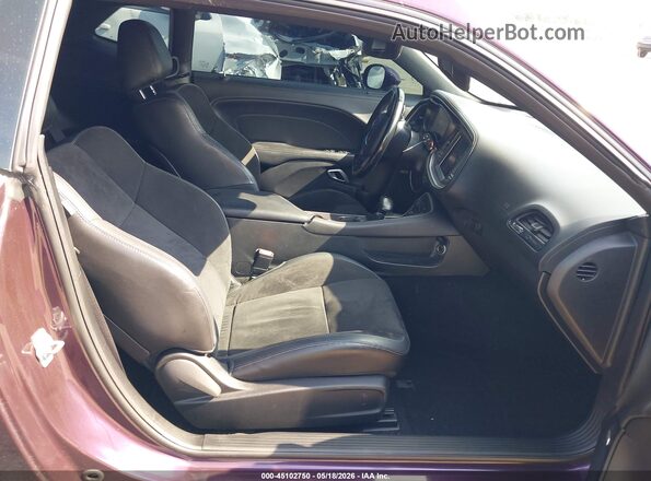 2C3CDZBT3LH182634 2020 DODGE CHALLENGER Purple Vista interior delantera