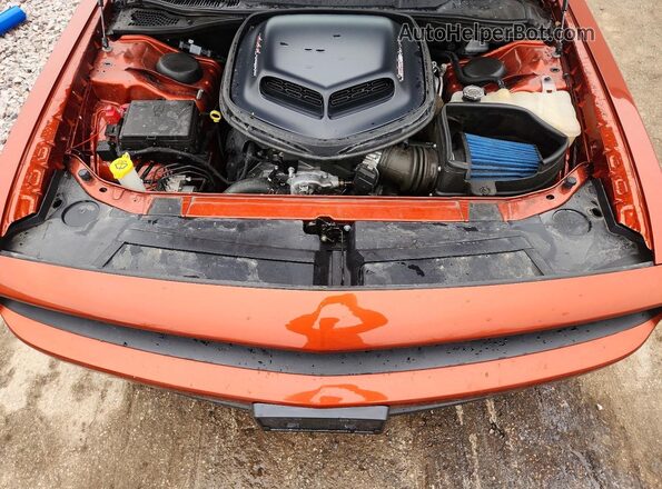 2C3CDZFJ0LH179506 2020 DODGE CHALLENGER Orange უკანა სალონის ხედი