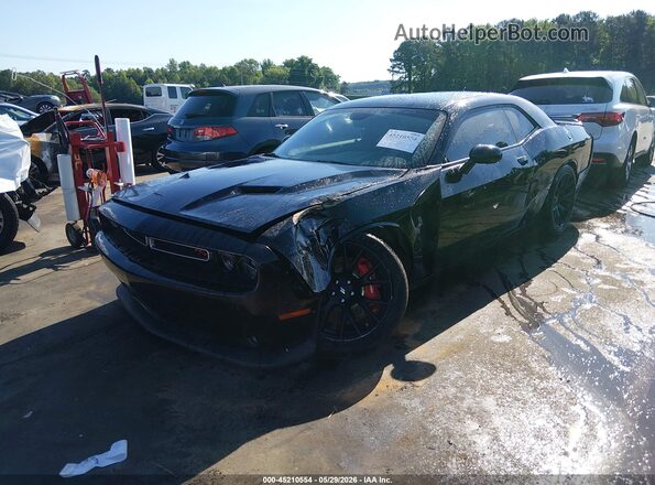 2C3CDZFJ1JH310276 2018 DODGE CHALLENGER Black Առջևի ձախ երեք քառորդ տեսարան