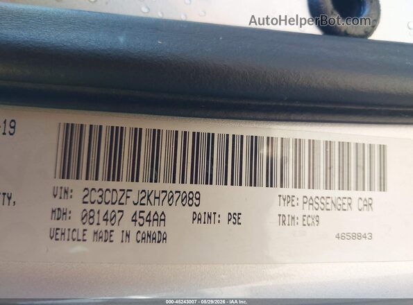 2C3CDZFJ2KH707089 2019 DODGE CHALLENGER Silver Vista del compartimento del motor