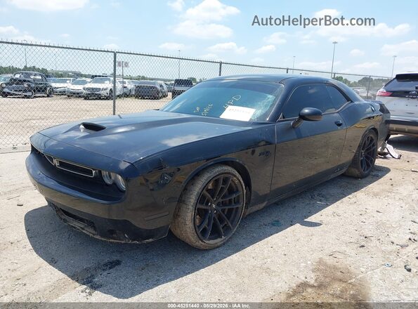 2C3CDZFJ3JH131981 2018 DODGE CHALLENGER Черный Передняя левая четверть