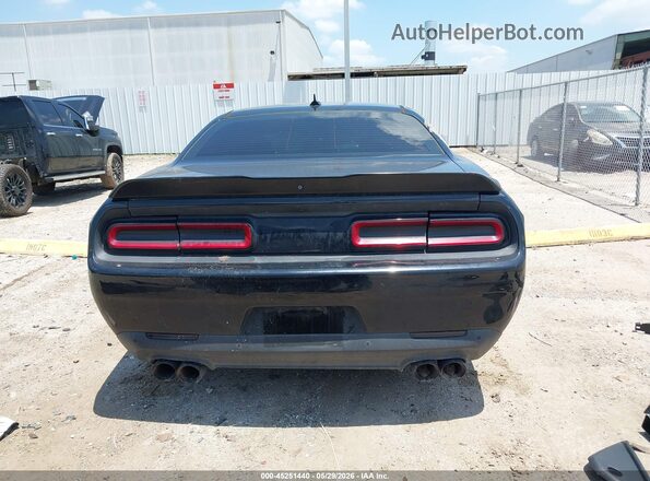 2C3CDZFJ3JH131981 2018 DODGE CHALLENGER Черный 