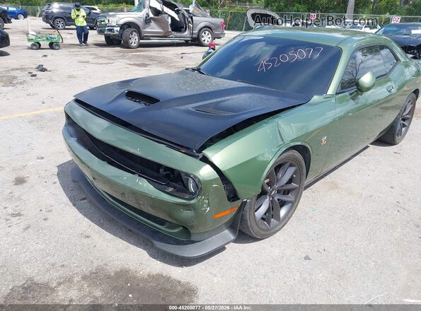 2C3CDZFJ4KH509484 2019 DODGE CHALLENGER Green Widok z przodu