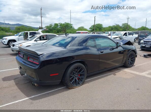 2C3CDZFJ6JH288095 2018 DODGE CHALLENGER Черный Задняя правая четверть