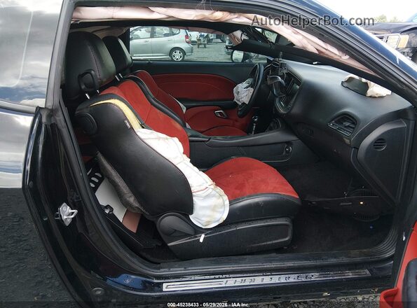 2C3CDZFJ7GH166175 2016 DODGE CHALLENGER Black Front interior view