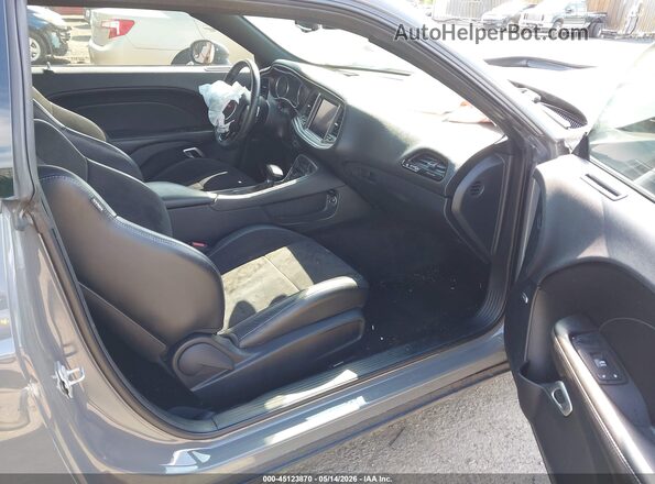 2C3CDZFJ7JH146600 2018 DODGE CHALLENGER Gray Vista interior delantera