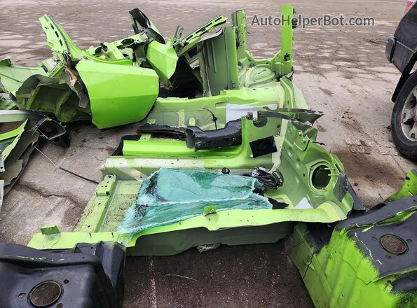 2C3CDZFJ9PH650493 2023 DODGE CHALLENGER Green Вид салону спереду