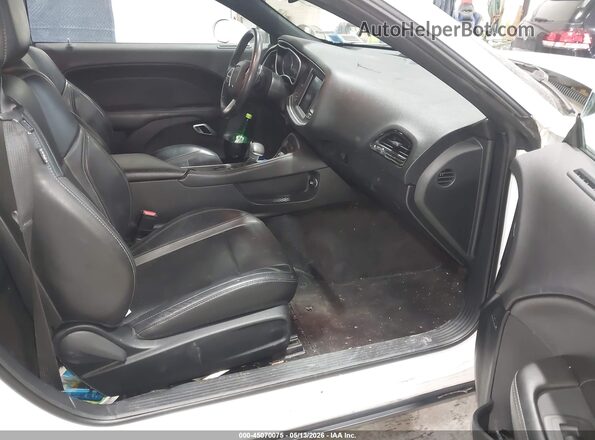 2C3CDZGG7JH328462 2018 DODGE CHALLENGER White Front interior view