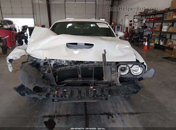 2C3CDZJG4LH155057 2020 DODGE CHALLENGER Белый Вид задней части салона