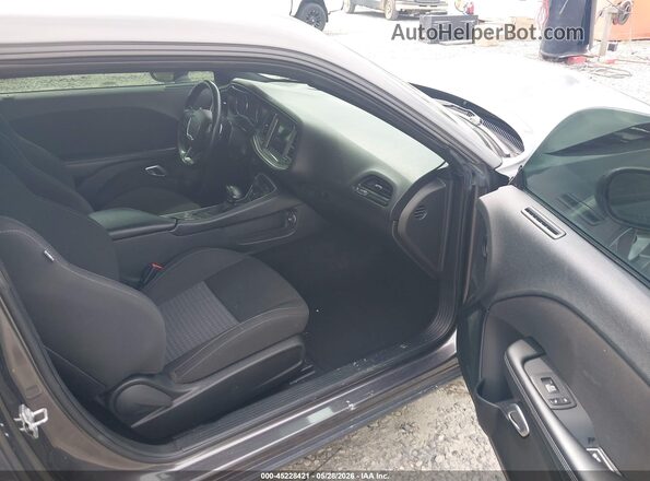 2C3CDZJG7NH164211 2022 DODGE CHALLENGER Gray Vista interior delantera