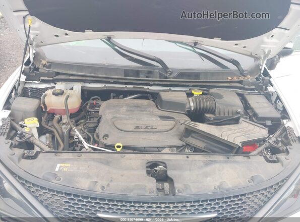 2C4RC1AG4MR553004 2021 CHRYSLER VOYAGER White Вид ззаду