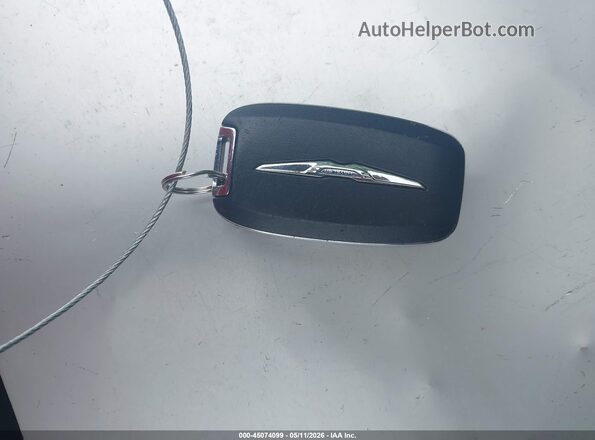 2C4RC1AG4MR553004 2021 CHRYSLER VOYAGER White Вид панелі приладів