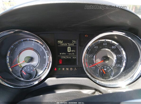 2C4RC1BG0GR295244 2016 CHRYSLER TOWN & COUNTRY Золотой Вид задних сидений